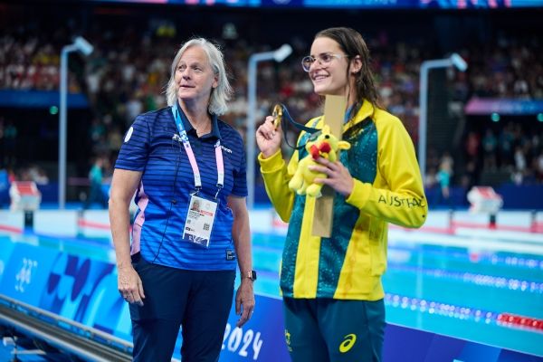 Suzanne Glavin with gold medal-winning Australian swimmer Kaylee McKeown.